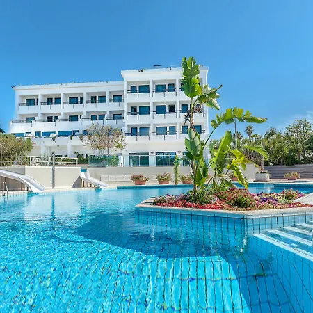 فندق Acacia Marina 4*