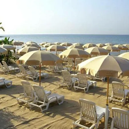 Acacia Marina 4*