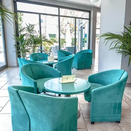 Acacia Marina 4* مارينا دي راغوزا