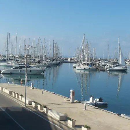 Acacia Marina