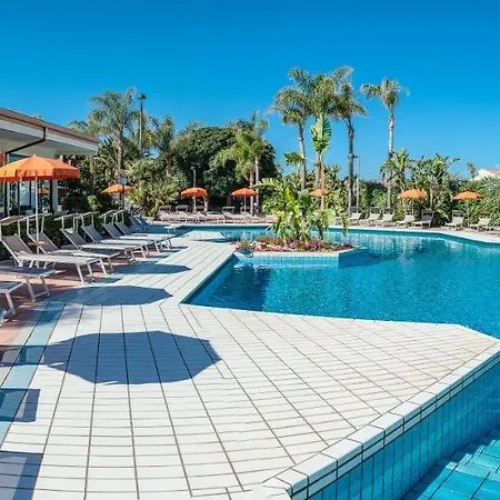 Acacia Marina فندق مارينا دي راغوزا