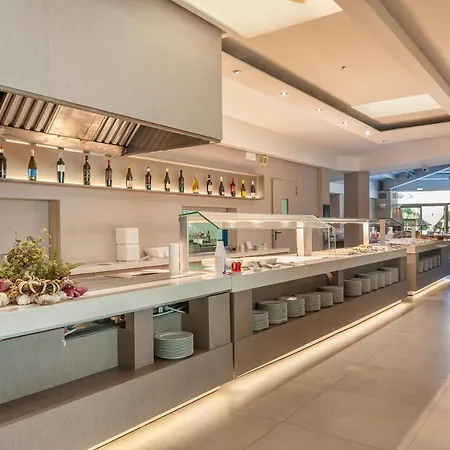 Acacia Marina 4*