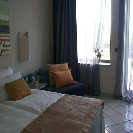 Acacia Marina 拉古萨的码头