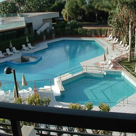 Acacia Marina 拉古萨的码头