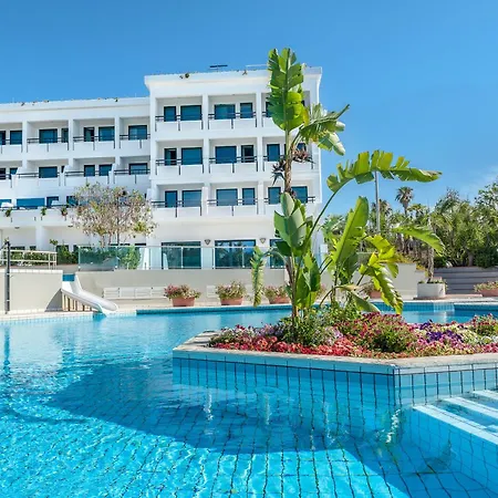 Acacia Marina 酒店