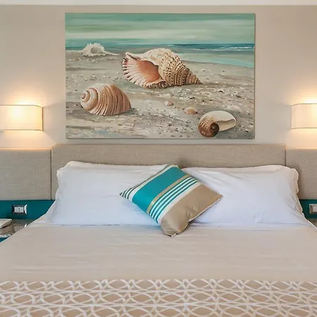 酒店 Acacia Marina