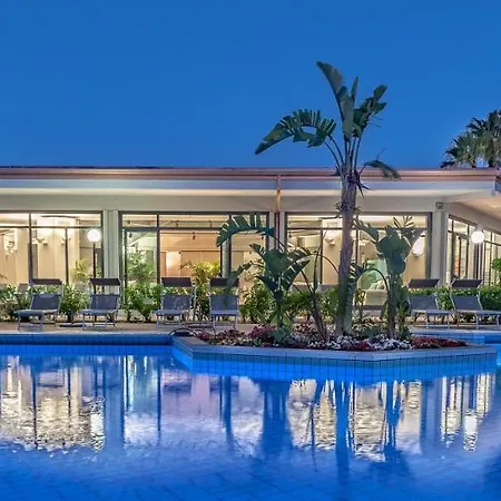 Acacia Marina 酒店