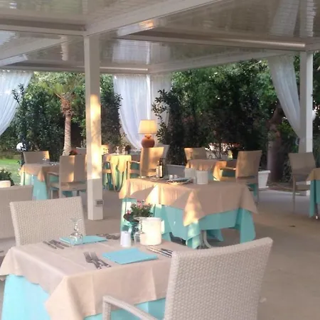 Acacia Marina 拉古萨的码头