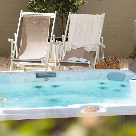 酒店 Acacia Marina 拉古萨的码头