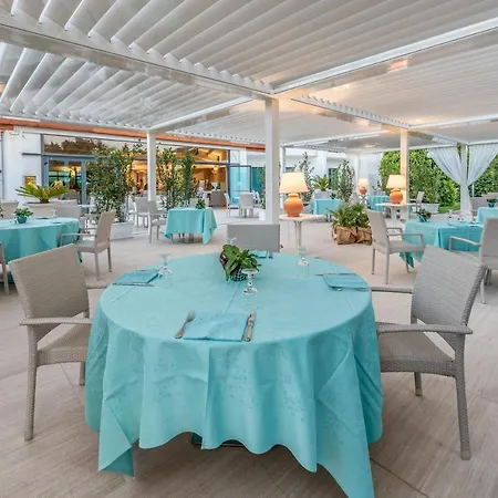 酒店 Acacia Marina 拉古萨的码头