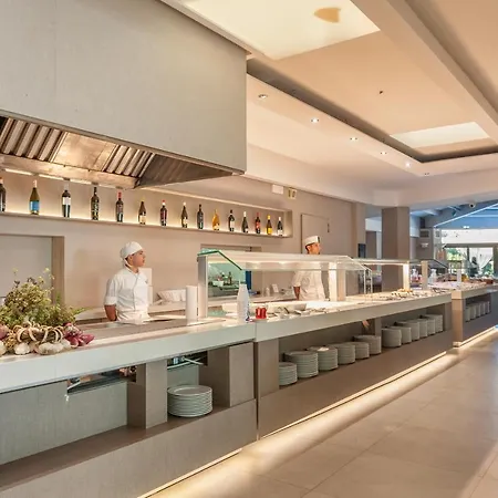 酒店 Acacia Marina 拉古萨的码头