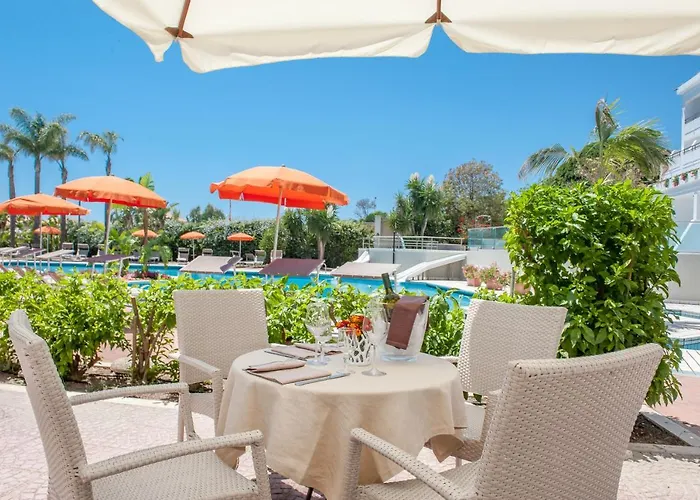 Acacia Marina Hotel 4*